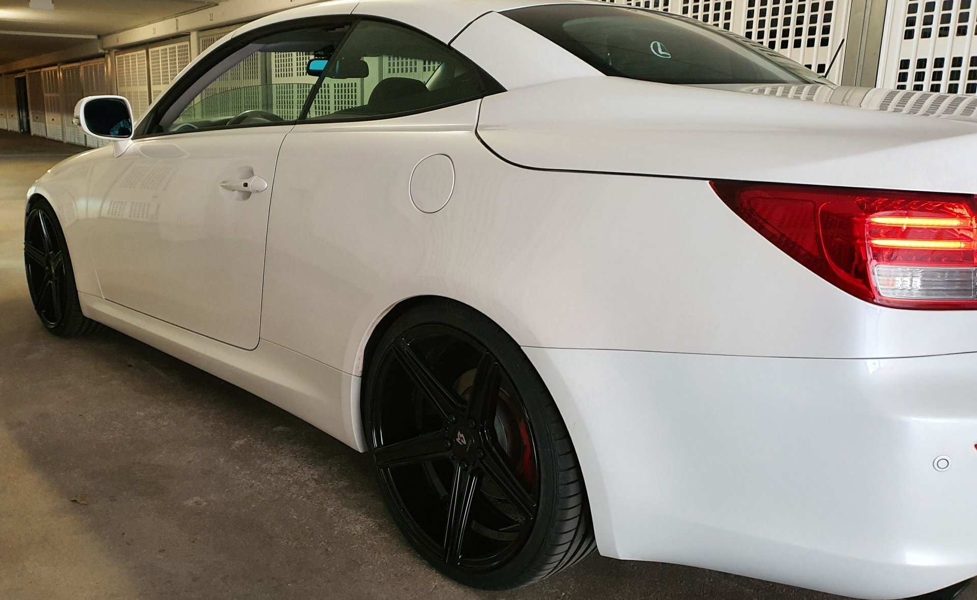 LEXUS IS XE2(a) KV1 schwarz glänzend
