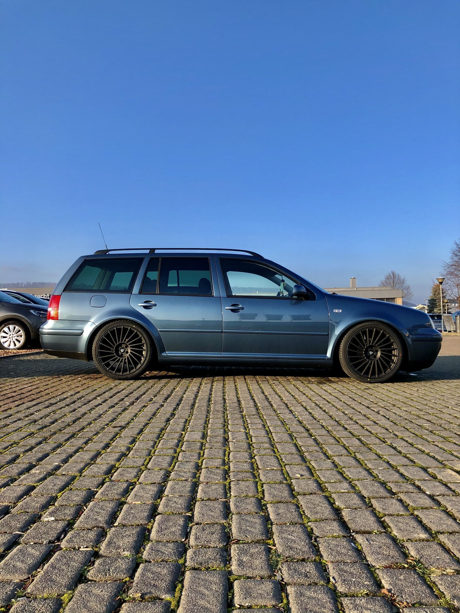 VOLKSWAGEN Bora 1J - VR3 schwarz stumpfmatt