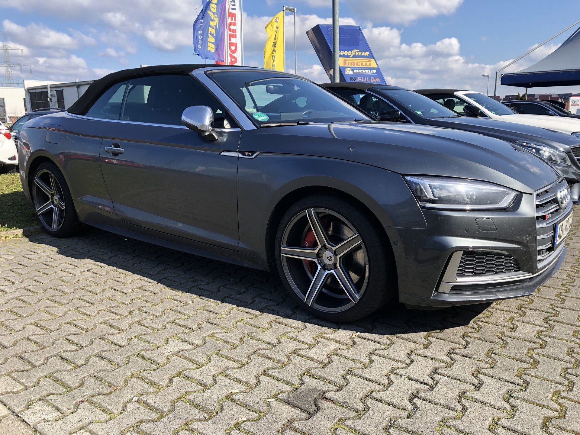 AUDI S5 Cabrio B8 - KV1 grau glänzend poliert
