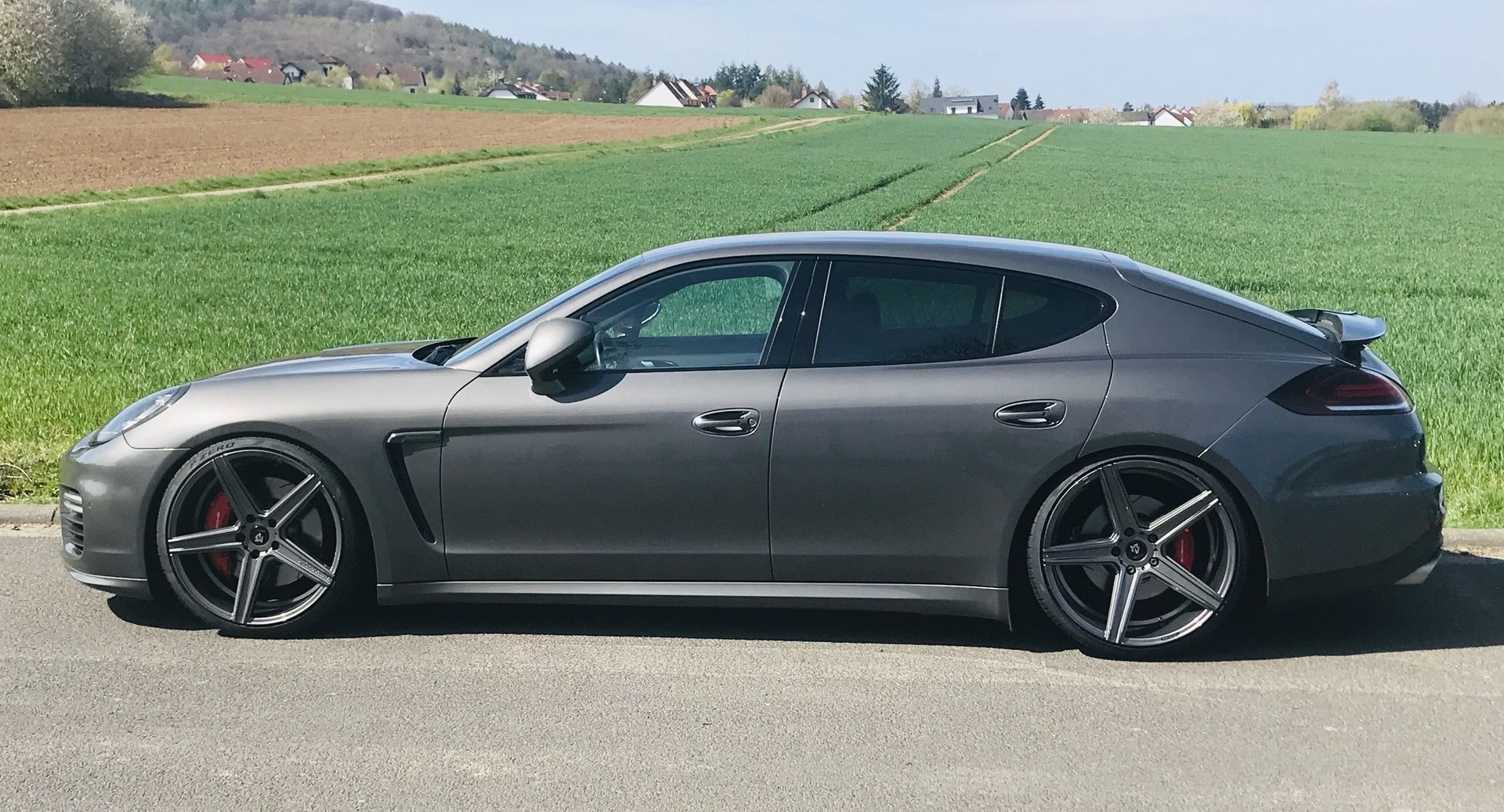 PORSCHE Panamera 970 KV1 grau glänzend