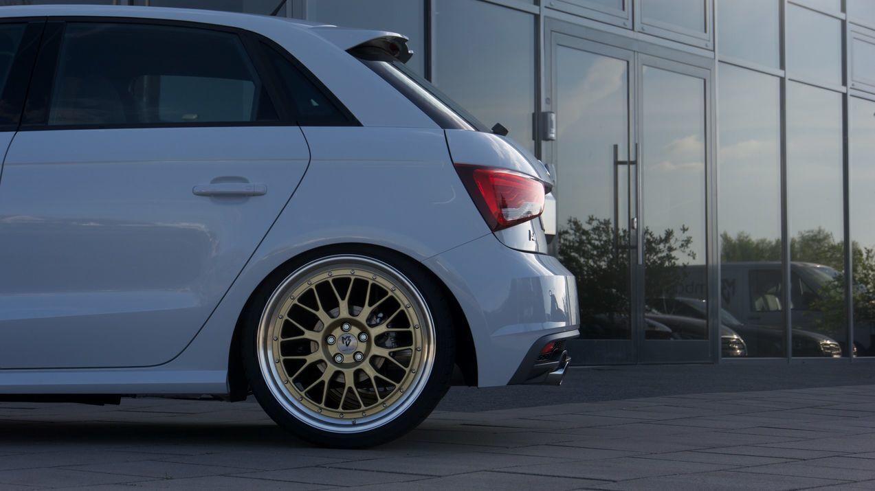AUDI A1 8X LV1 