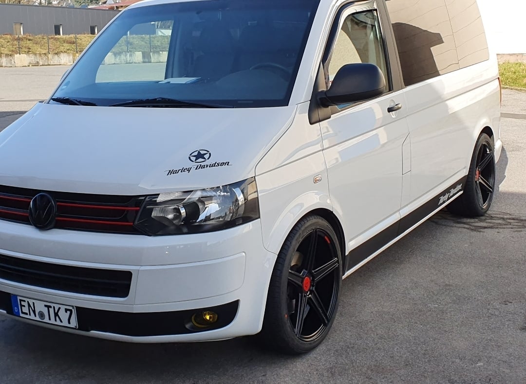 VOLKSWAGEN T5 Bus 7HM - KV1 schwarz glänzend