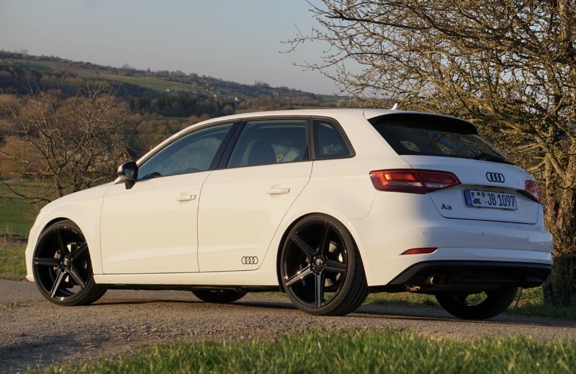 AUDI A3 8V - KV1 schwarz glänzend