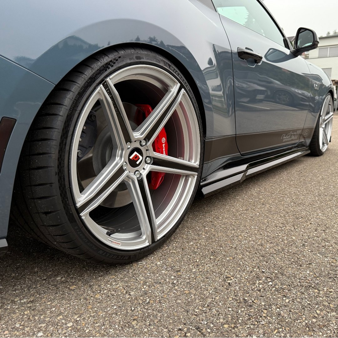 FORD Mustang GT with mbDESIGN KV1 S Wheels