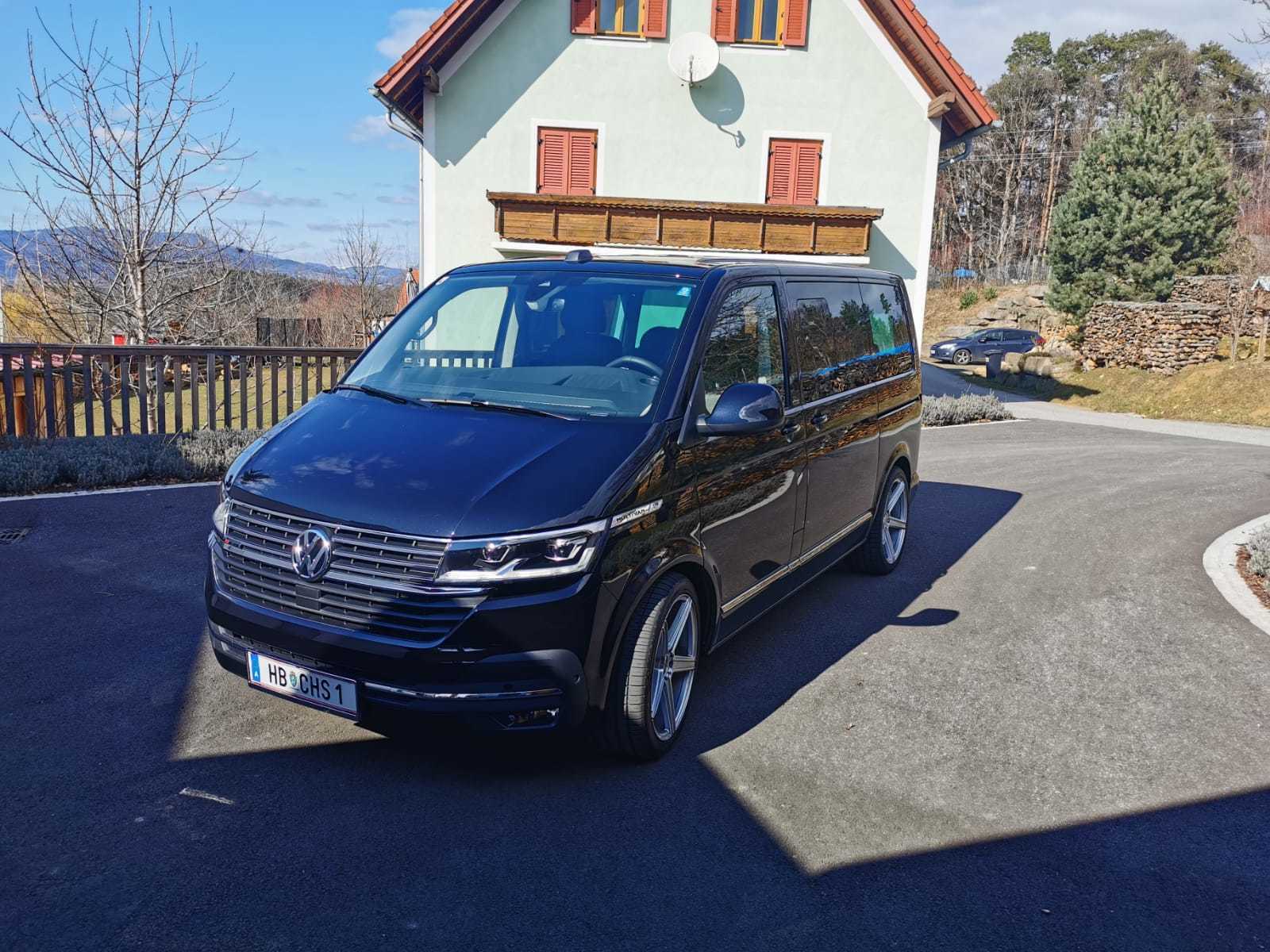 VOLKSWAGEN T6.1 Bus Multivan 7HC - KV1 silber glänzend