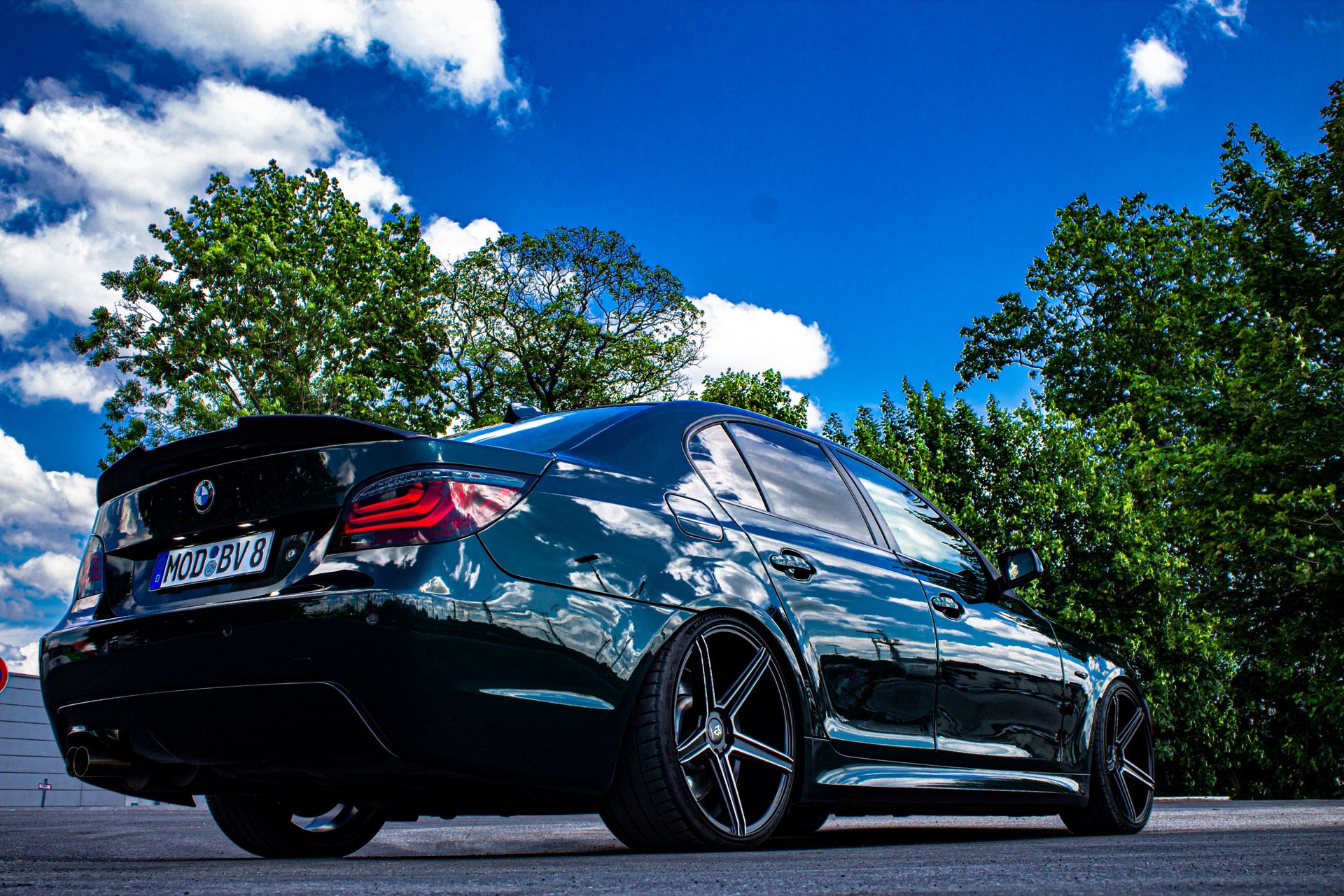 BMW 5er 560L - KV1 schwarz matt poliert