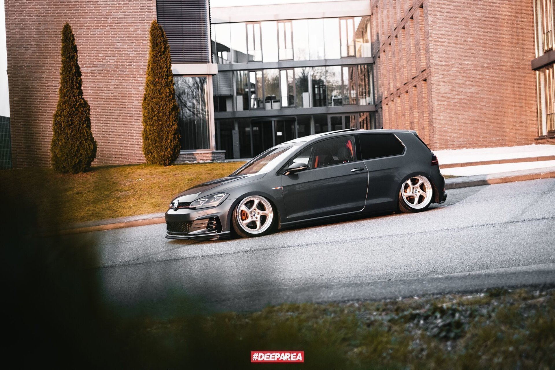 VOLKSWAGEN Golf 7 AU TURBO champagner glänzend poliert