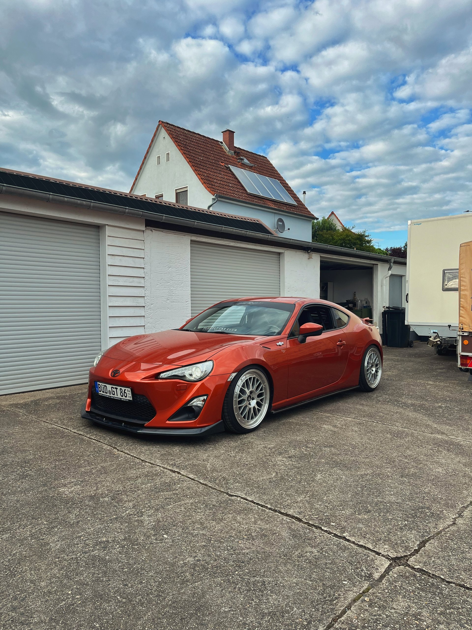 TOYOTA GT86 with mbDESIGN 19-inch alloy wheels & coilover kit