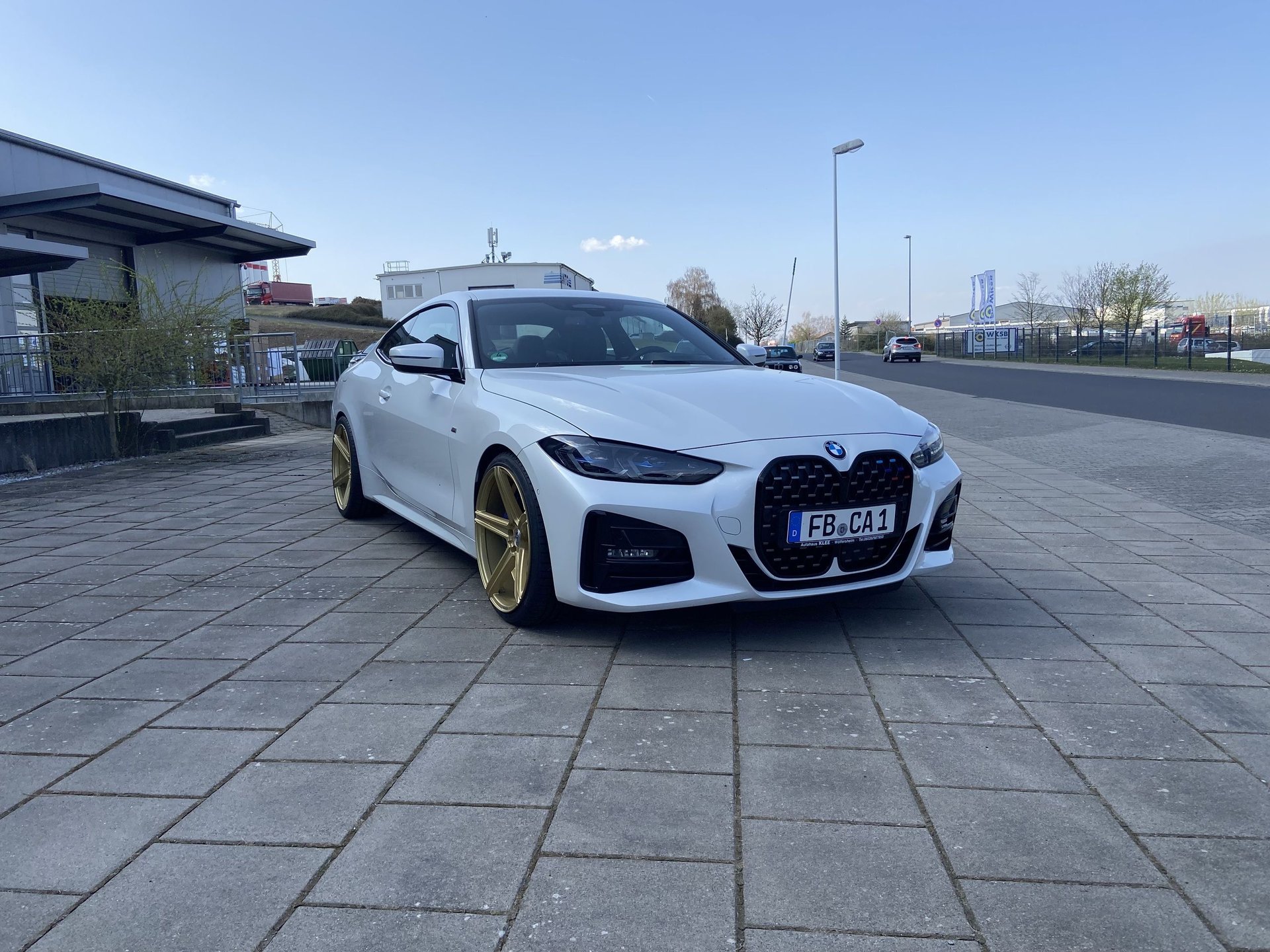BMW 4er Cabrio G3C - KV1 gold glänzend
