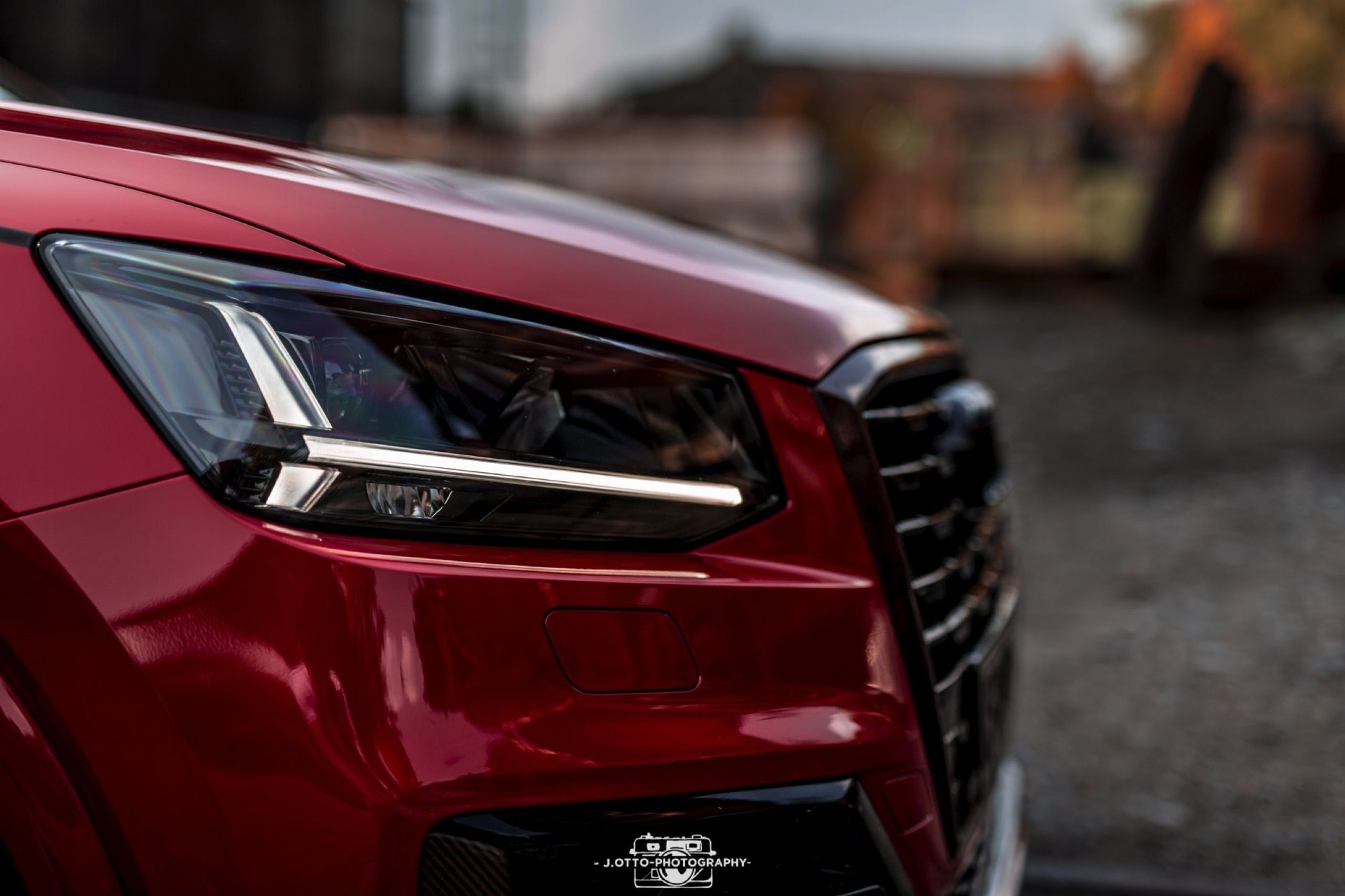 AUDI Q2 GA KX1 schwarz glänzend