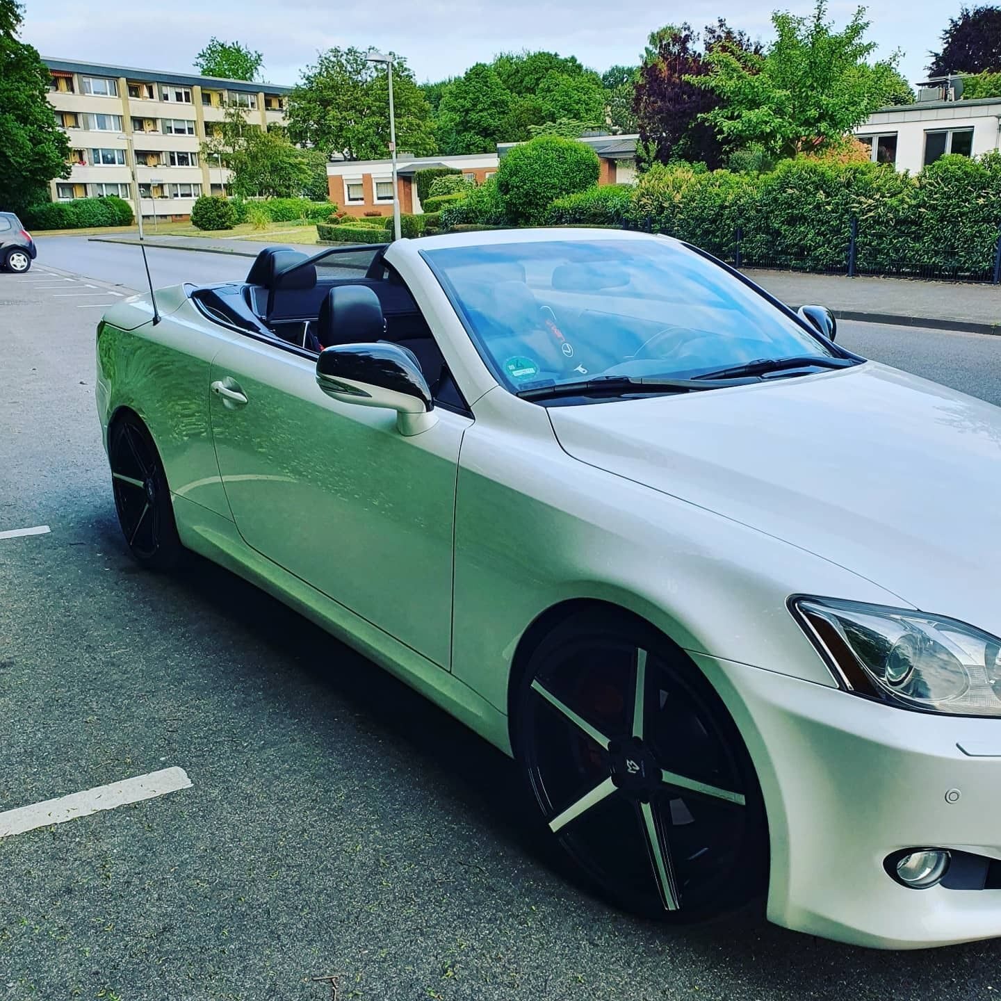 LEXUS IS XE2(a) KV1 schwarz glänzend