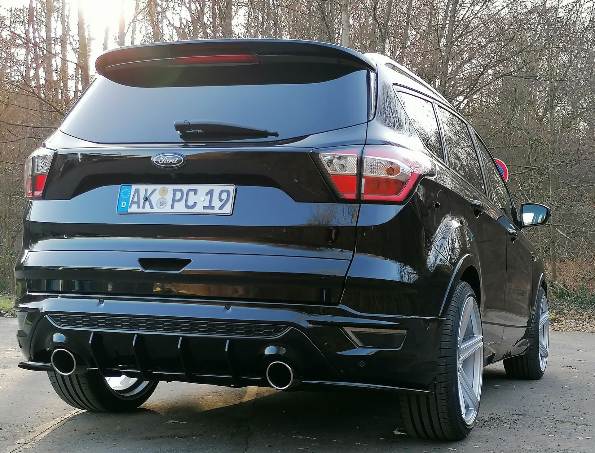 FORD Kuga DM2 KV1 silber glänzend