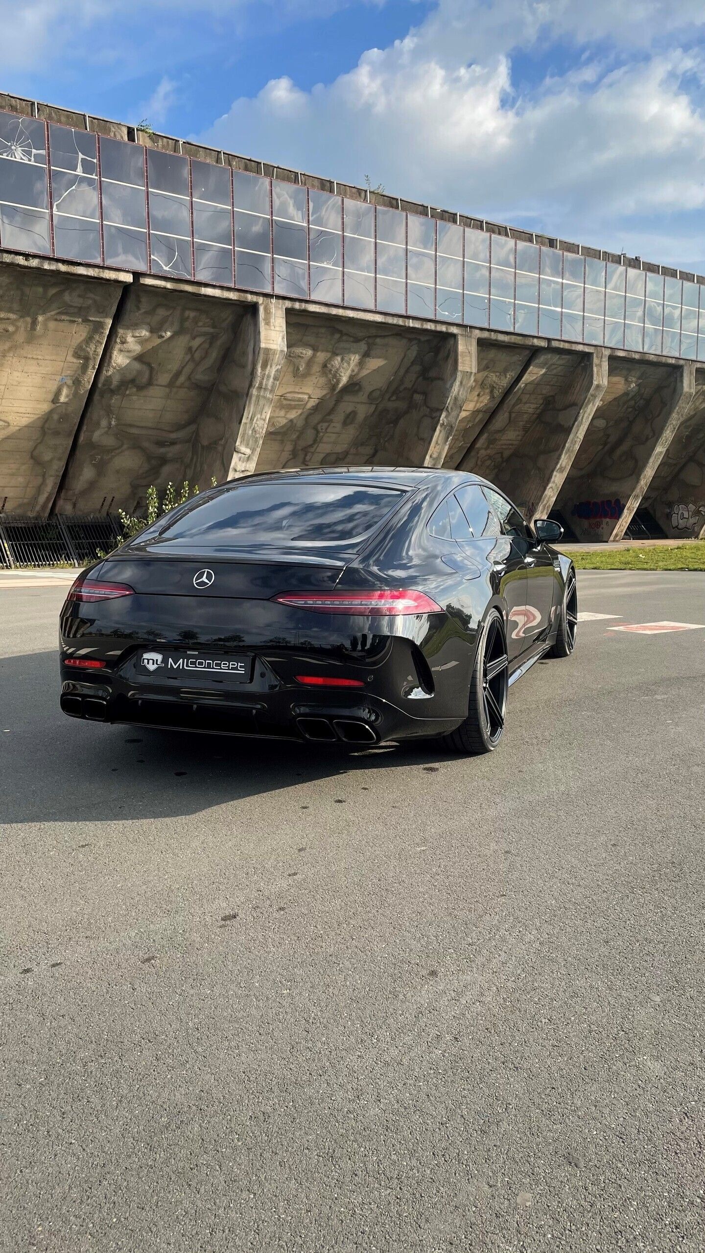 MERCEDES-BENZ AMG GT 4-Türer R1EAMG KV1 schwarz seidenmatt