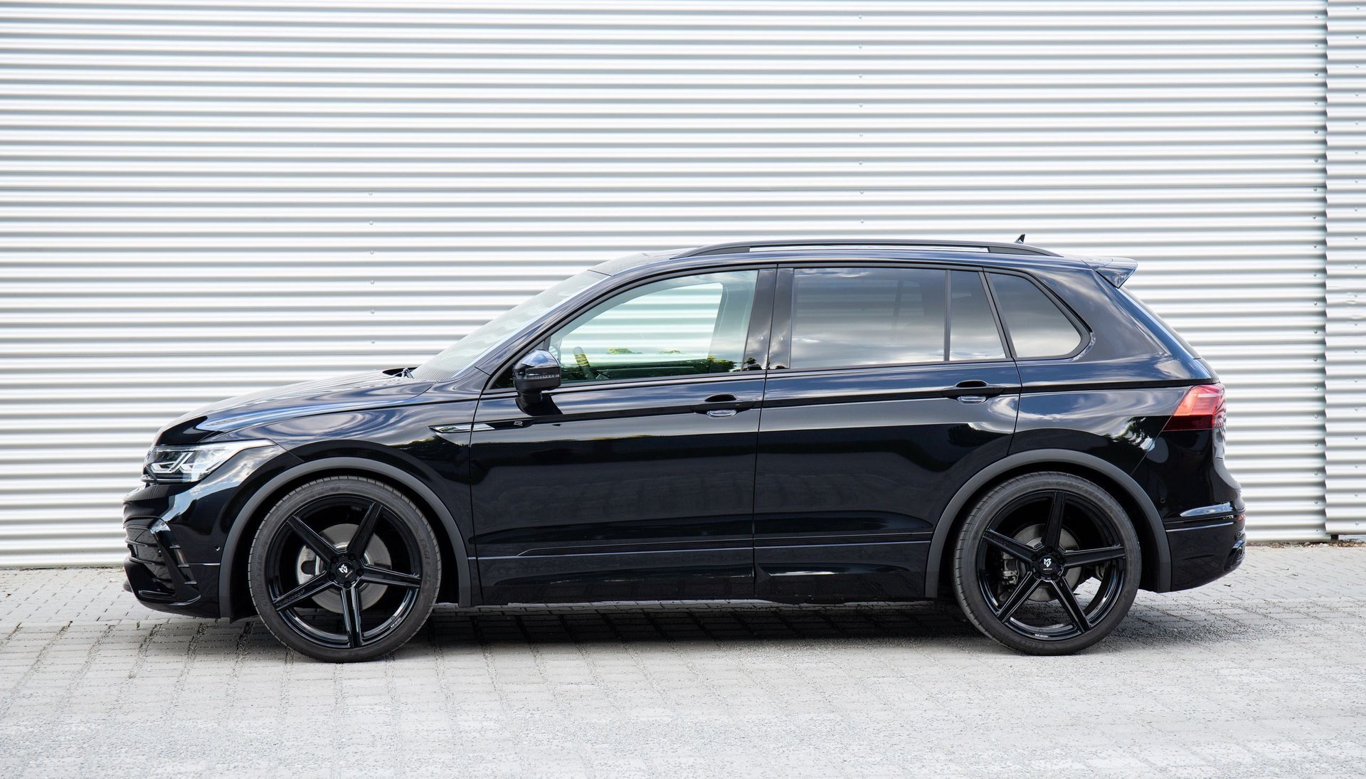 VOLKSWAGEN Tiguan 5N KV1 S schwarz glänzend