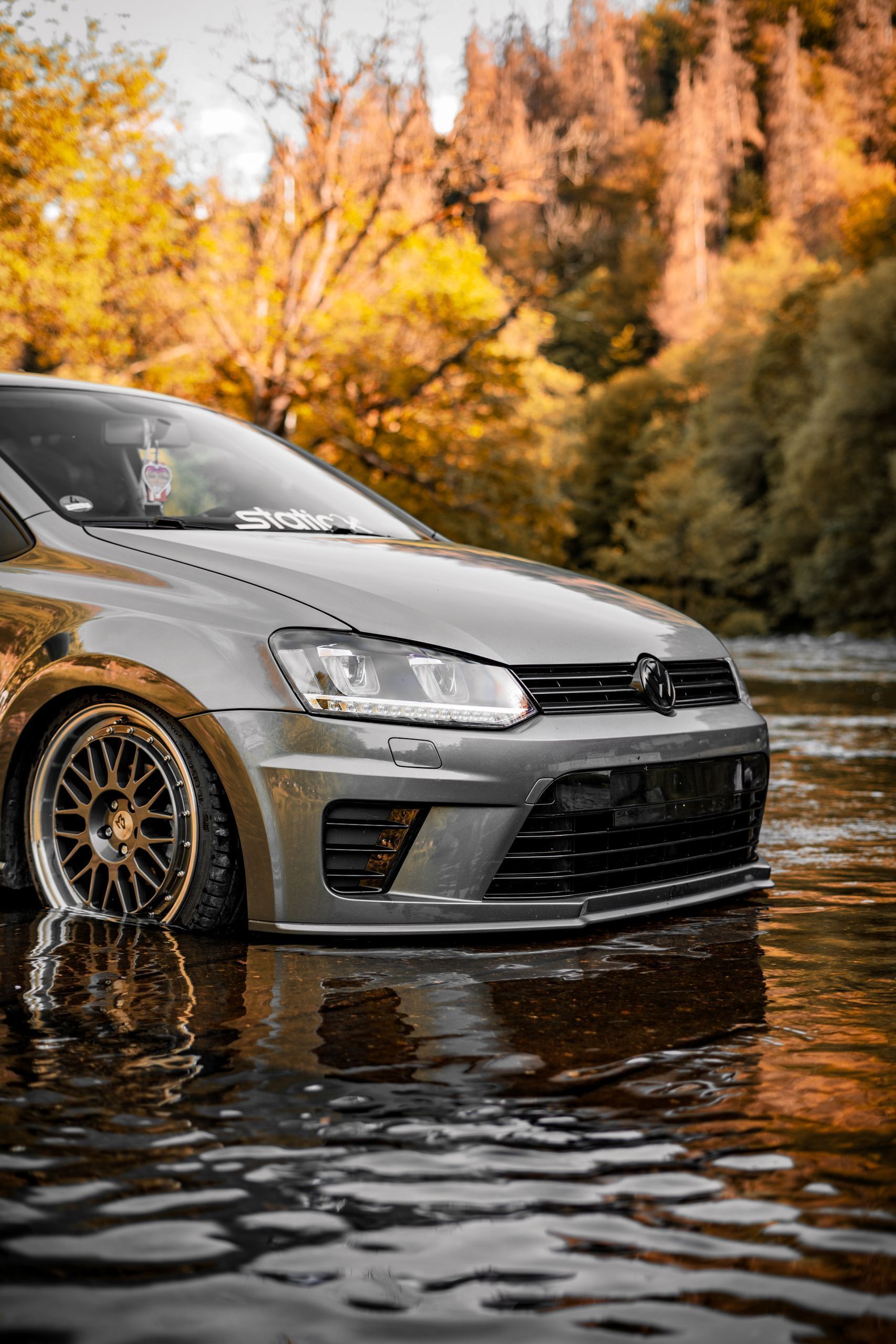 VOLKSWAGEN Polo 6R LV1 grau glänzend poliert