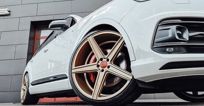 AUDI Q7 4L 