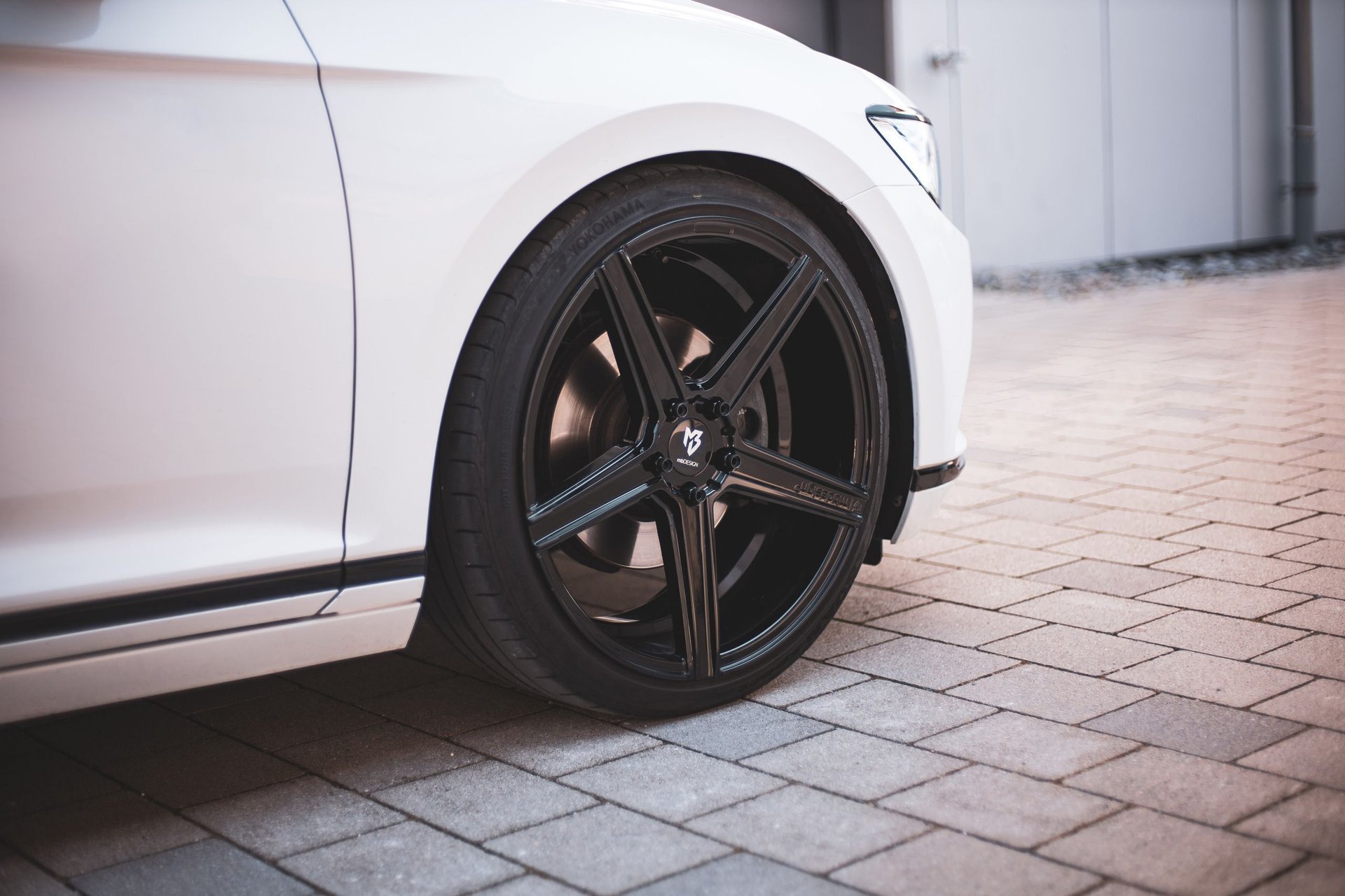 VOLKSWAGEN Passat 3C KV1 schwarz glänzend