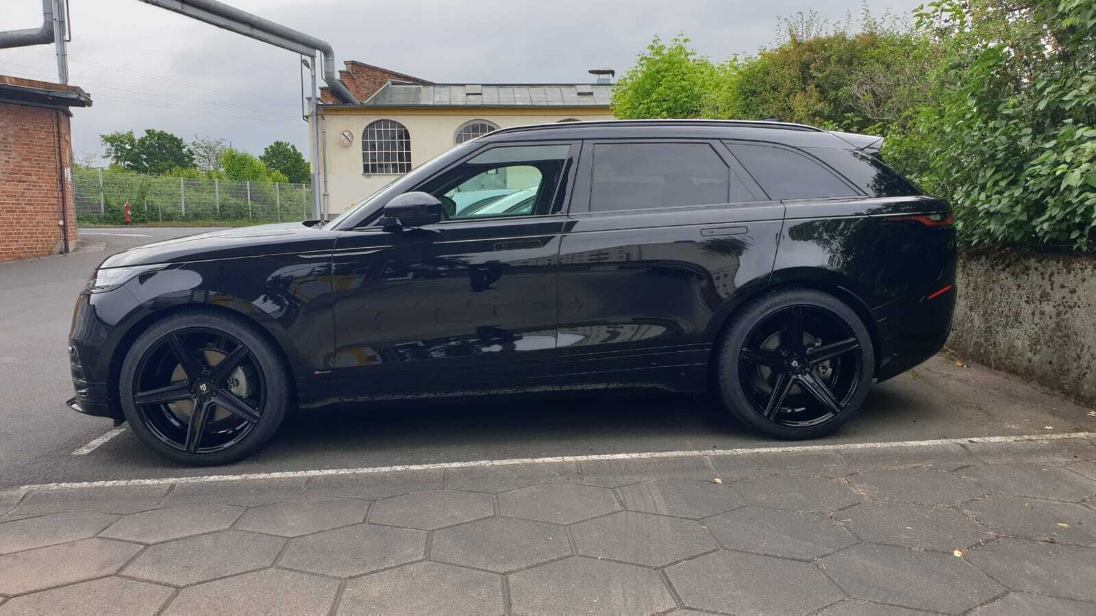 LAND ROVER Range Rover Velar LY KV1 schwarz glänzend