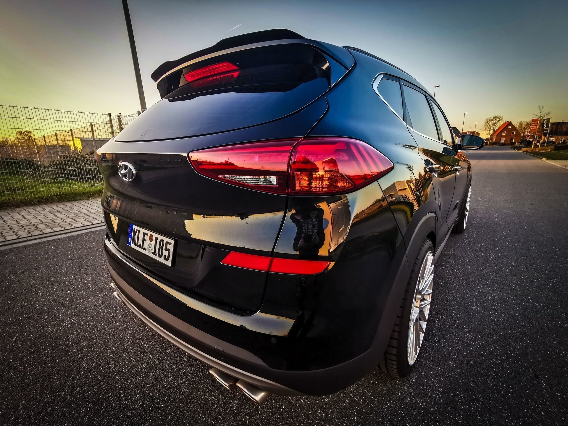 HYUNDAI Tucson TLE KV4 silber glänzend