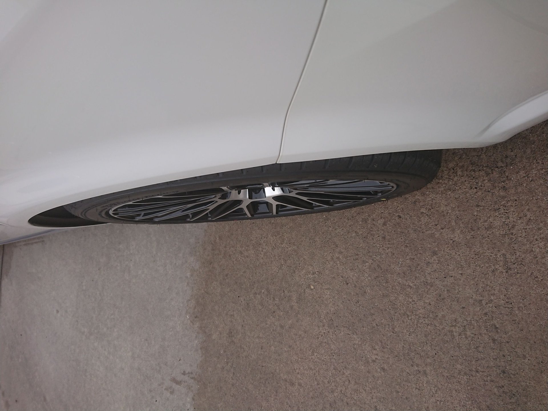 VOLKSWAGEN T6 Bus Multivan 7HC KV4 schwarz glänzend poliert