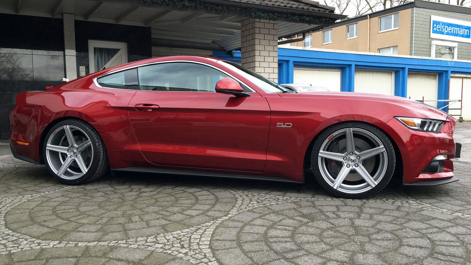 ML Concept KV1 Auto in silver – Auto Ansicht Seite Vorne