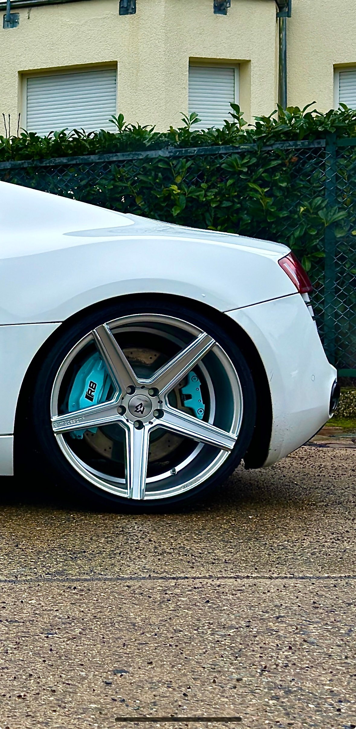 AUDI R8 Coupe 42 KV1 silber glänzend