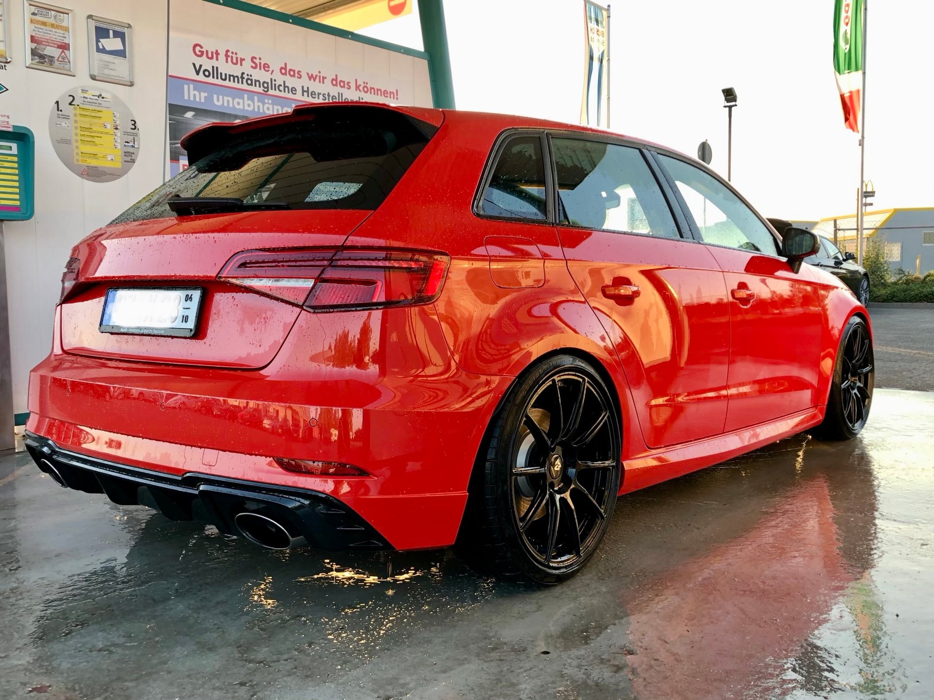 AUDI RS3 Sportback 8V with 19 inch mbDESIGN wheels