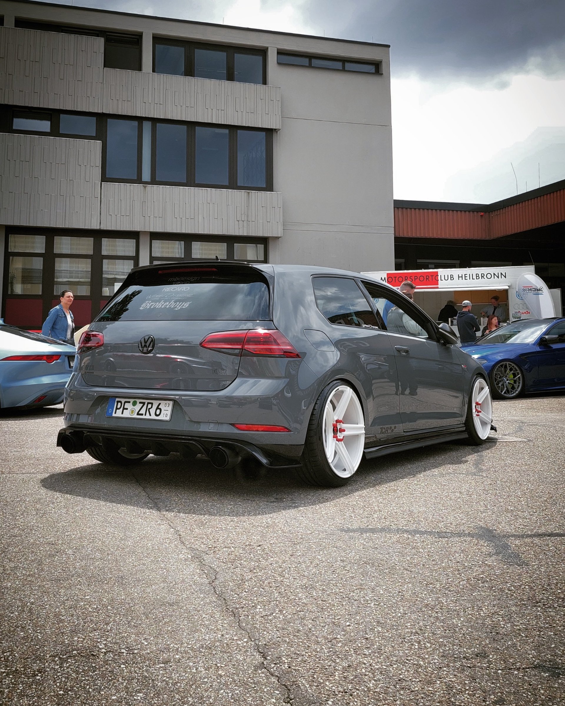 VOLKSWAGEN Golf 7 GTI TCR mit 19 Zoll KV1 Rädern von mbDESIGN