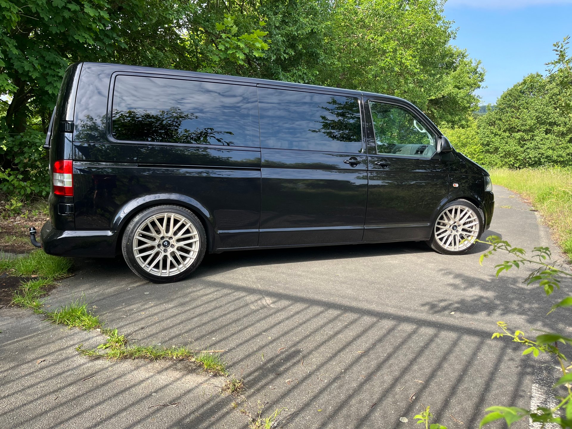 VOLKSWAGEN T5 Bus with Champagne Matte Paint and Special Equipment