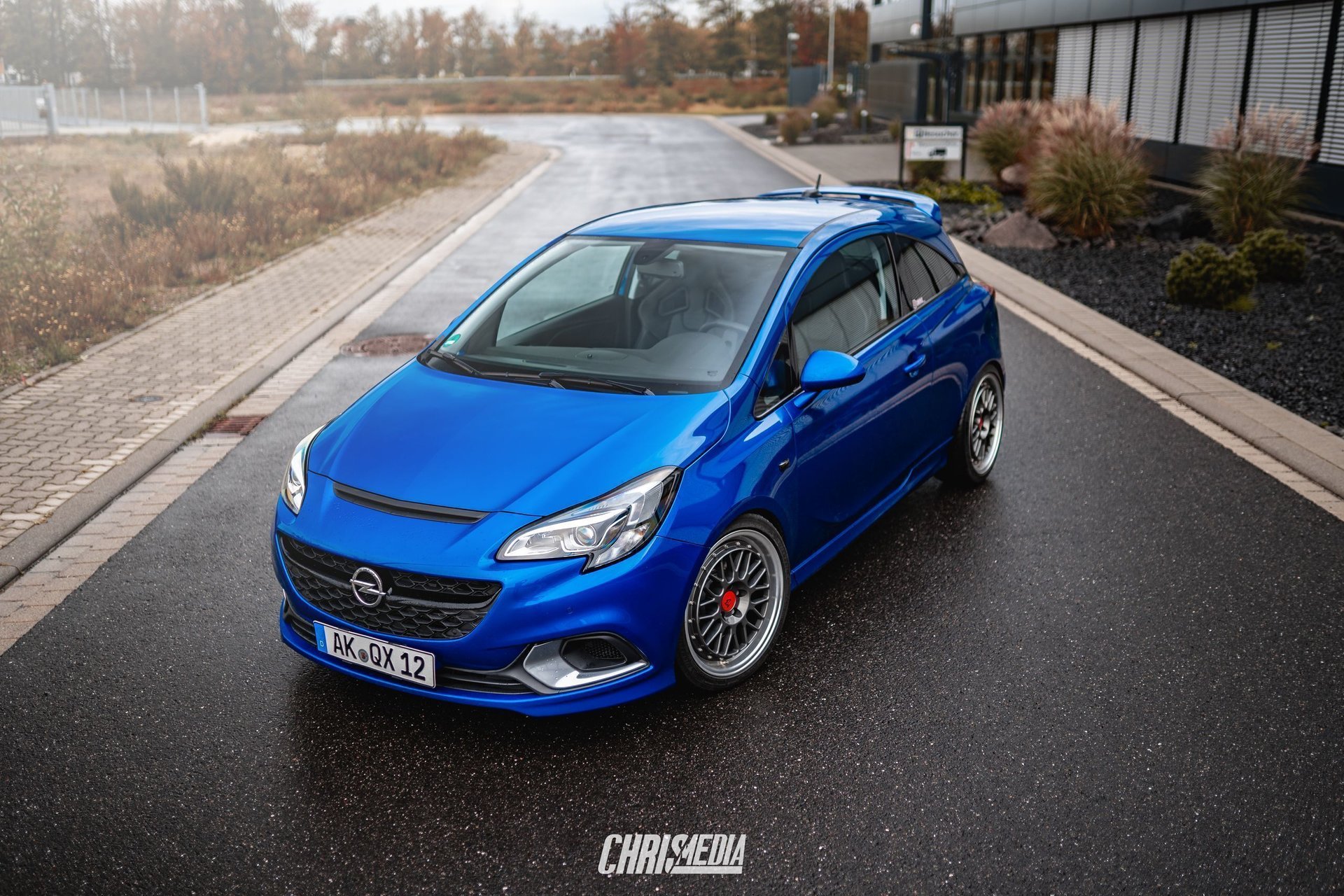 OPEL Corsa S-D - LV1 grau glänzend poliert