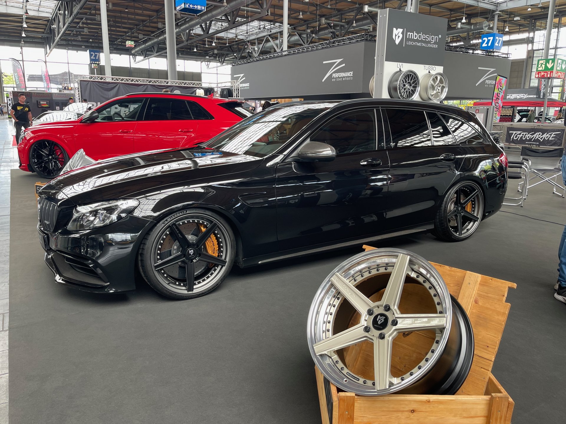 MERCEDES-BENZ C-Class T-Model AMG with mbDESIGN 20 inch wheels