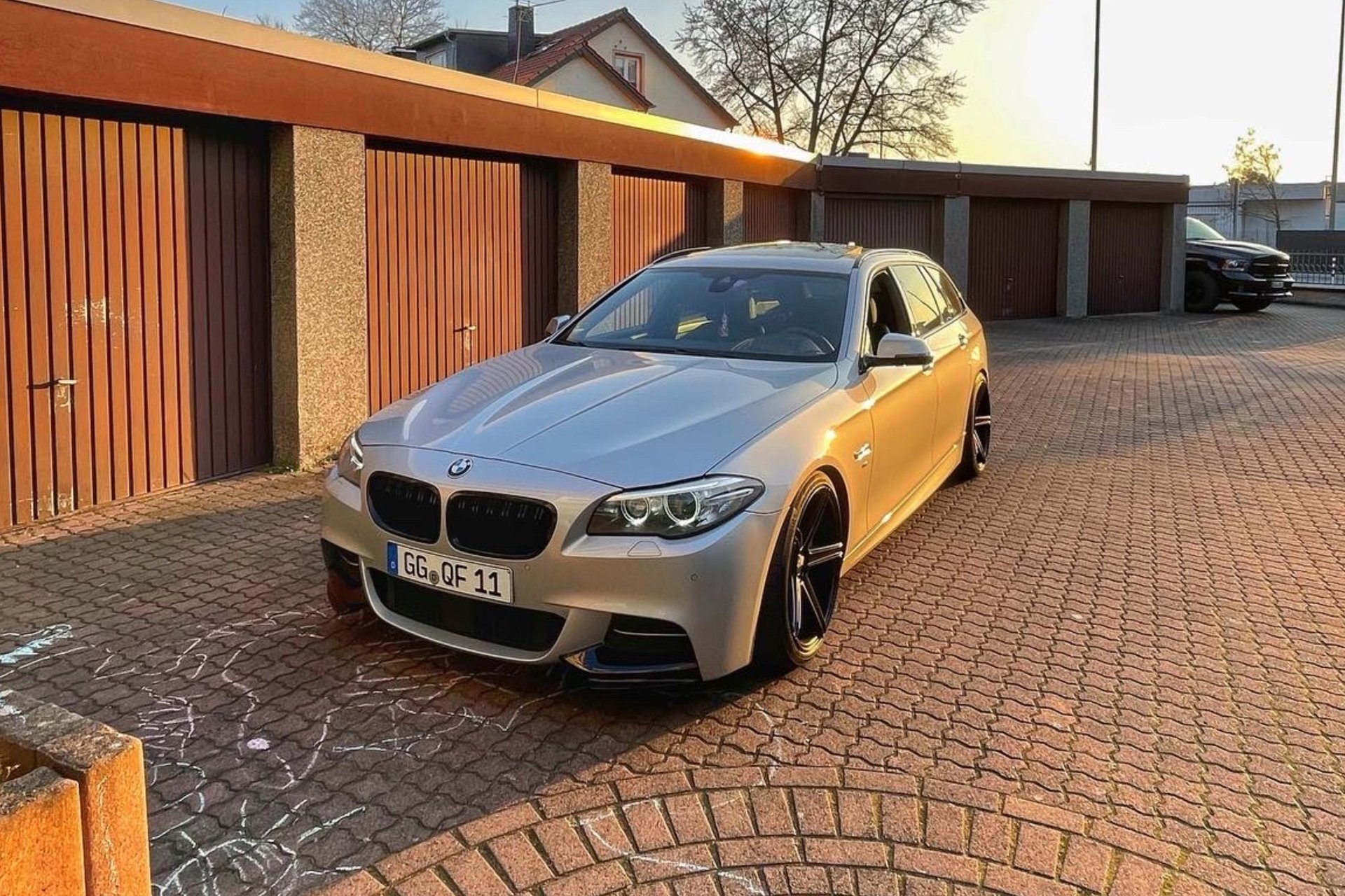 BMW 5er Touring 5K KV1 schwarz seidenmatt