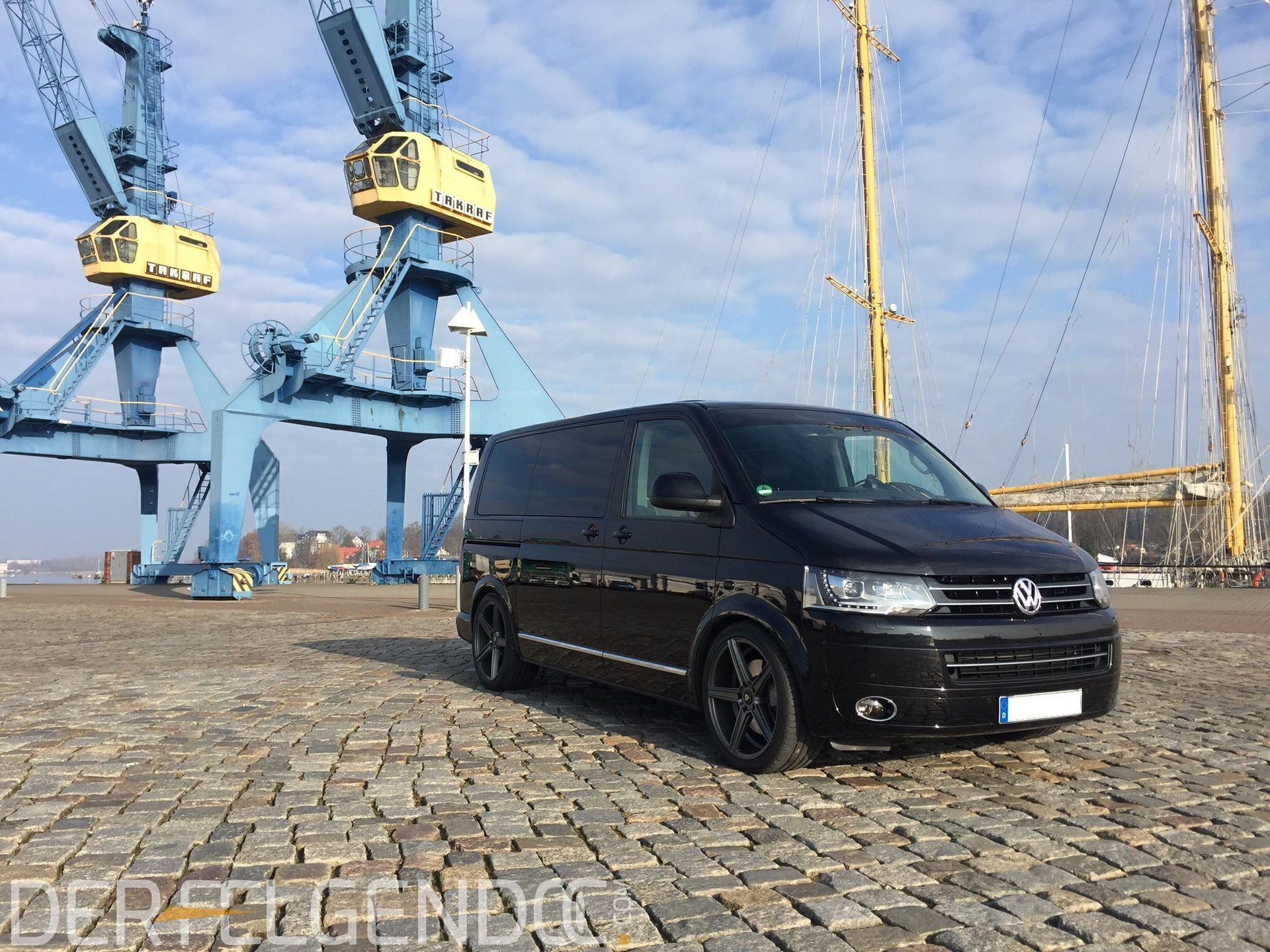VOLKSWAGEN T5 Bus 7HM KV1 grau matt