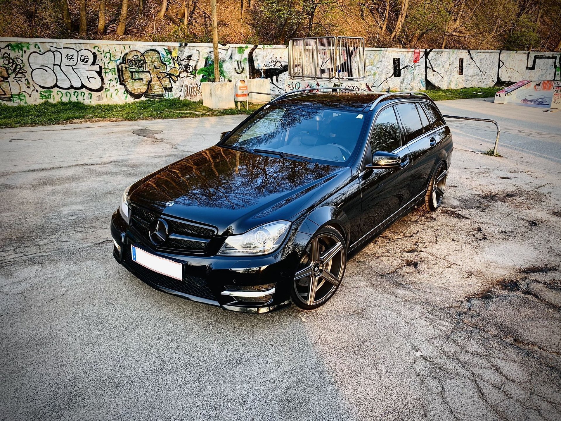 MERCEDES-BENZ C-Klasse T-Modell 204K KV1 grau matt