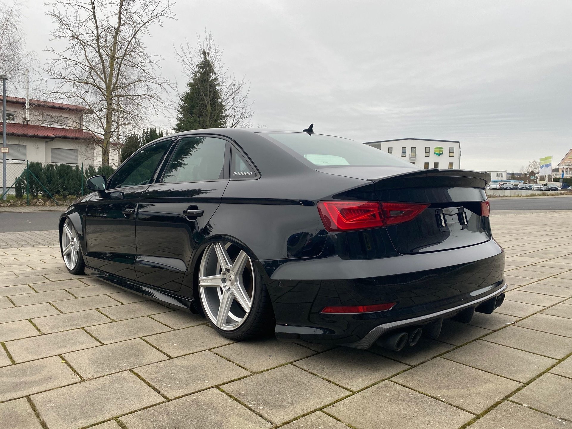 AUDI A3 Cabrio 8V KV1 silber glänzend
