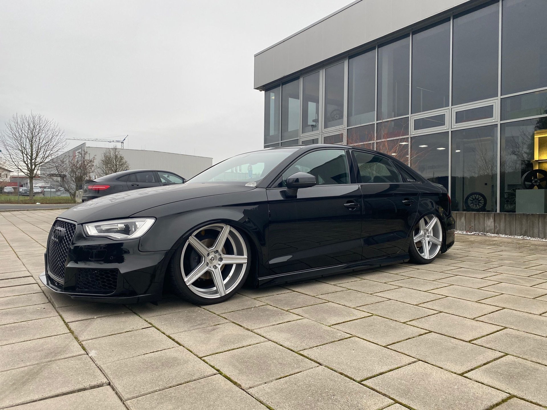 AUDI A3 Cabrio 8V KV1 silber glänzend