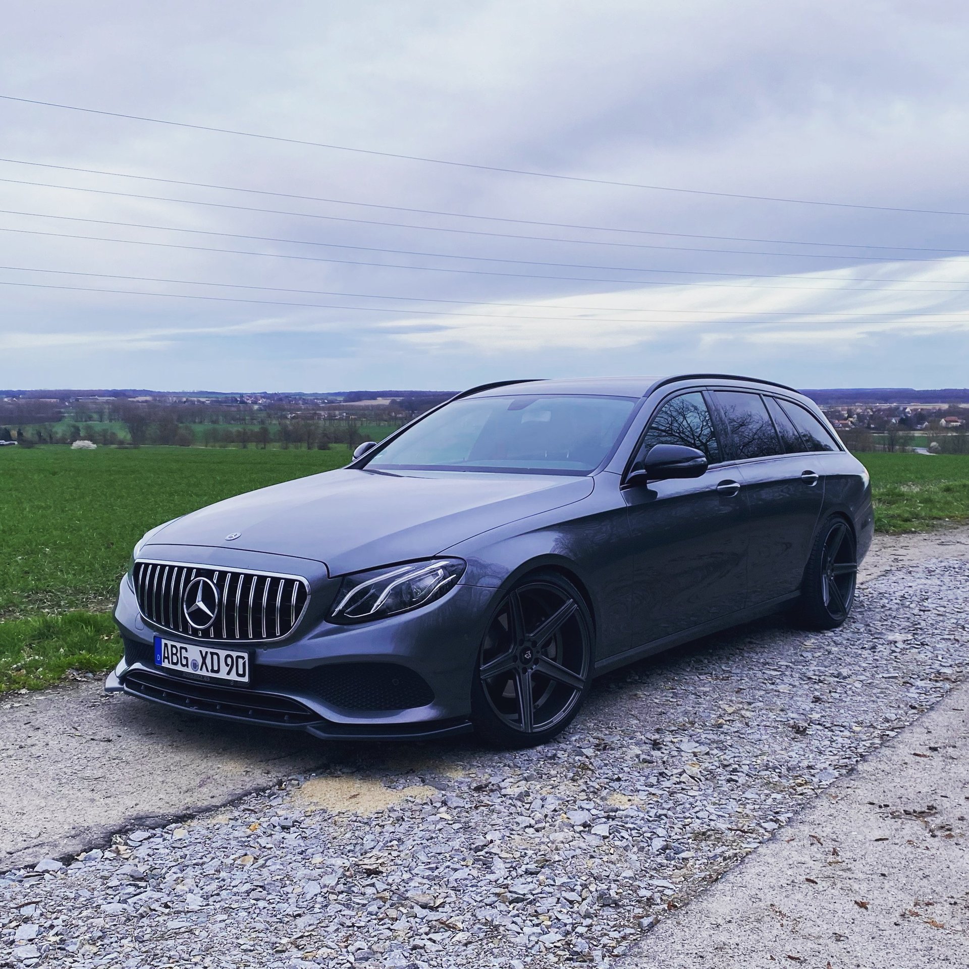 MERCEDES-BENZ E-Klasse T-Modell R1ES - KV1 grau matt