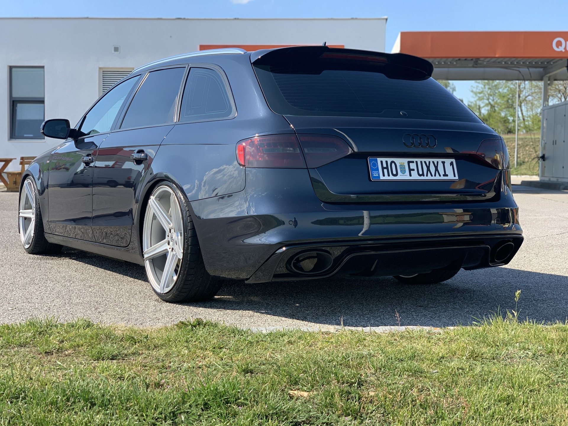 AUDI A4 B8 