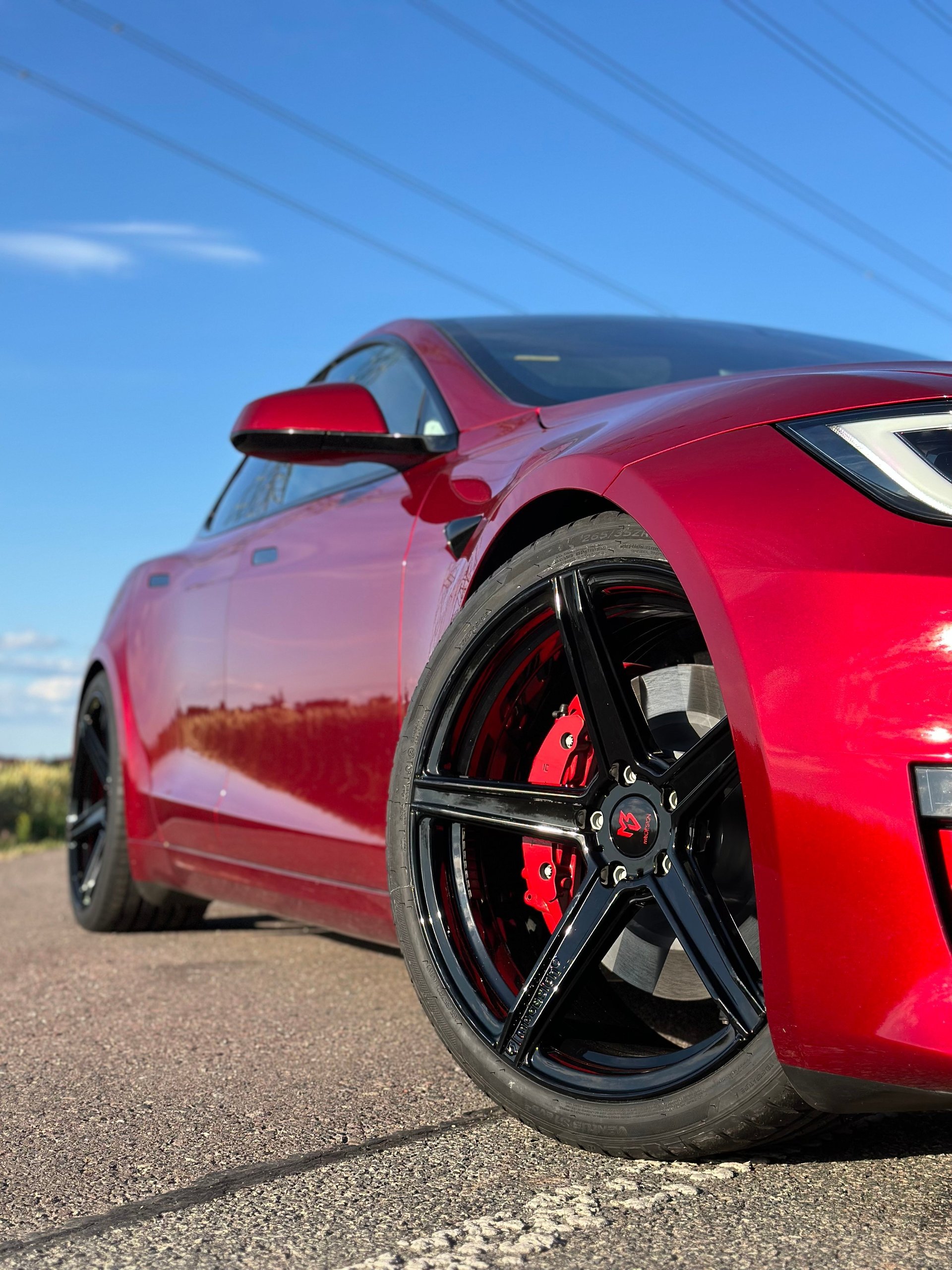 TESLA Model S 004 - KV1 S schwarz glänzend