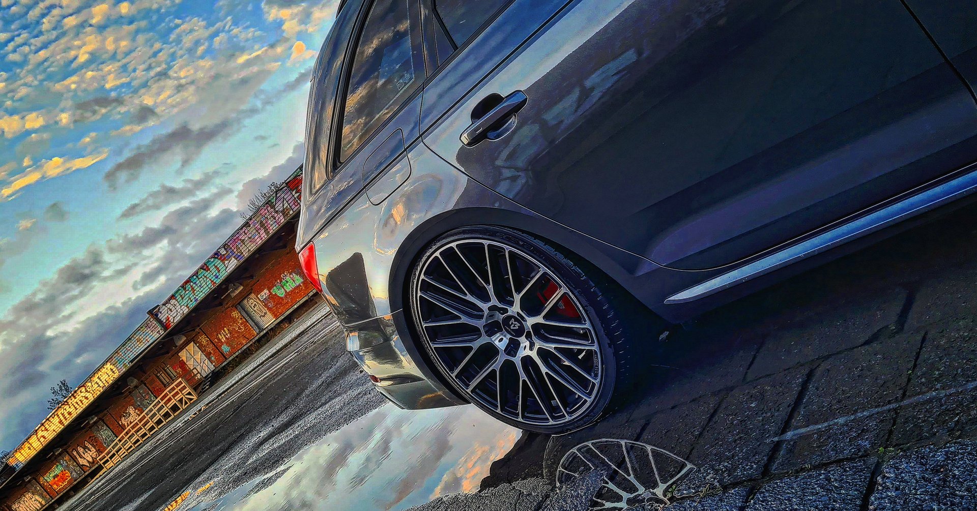 AUDI S4 Avant B8(B9) with mbDESIGN 20 inch alloy wheels