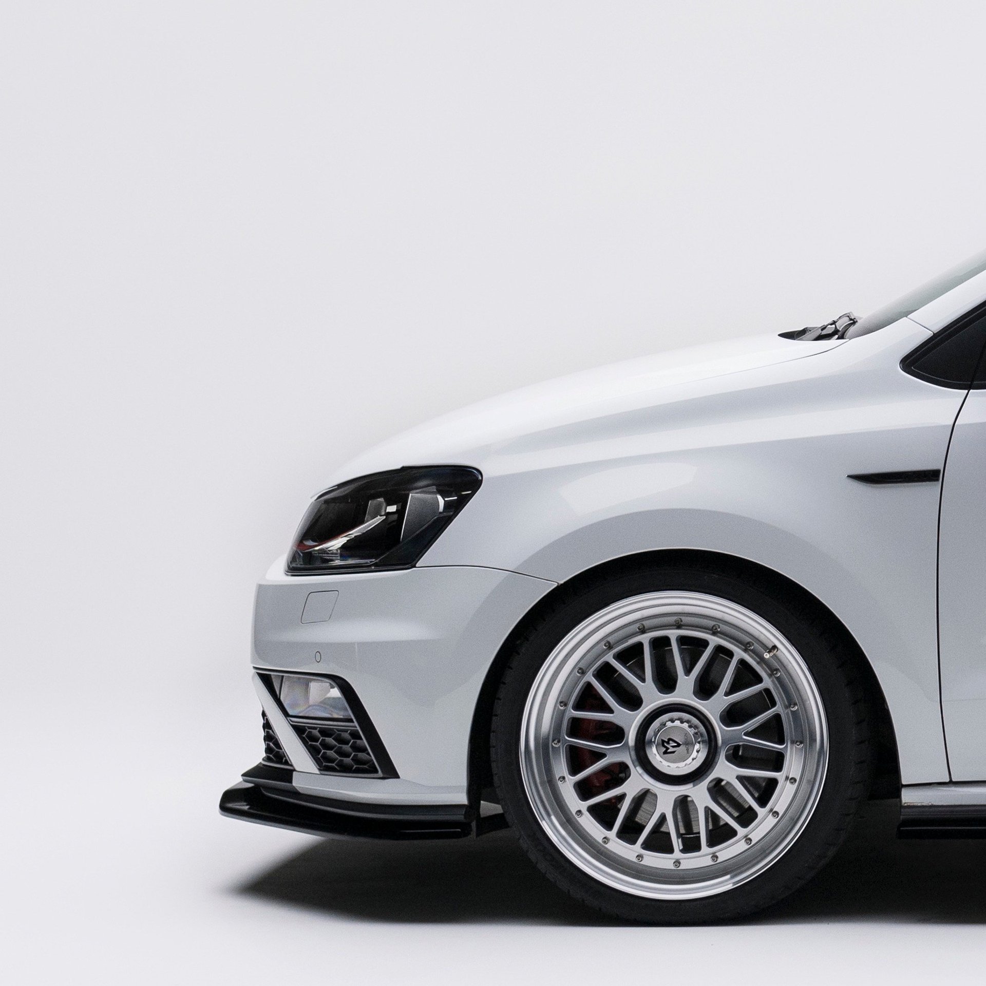 VOLKSWAGEN Polo 6R LV1 silber glänzend voll poliert