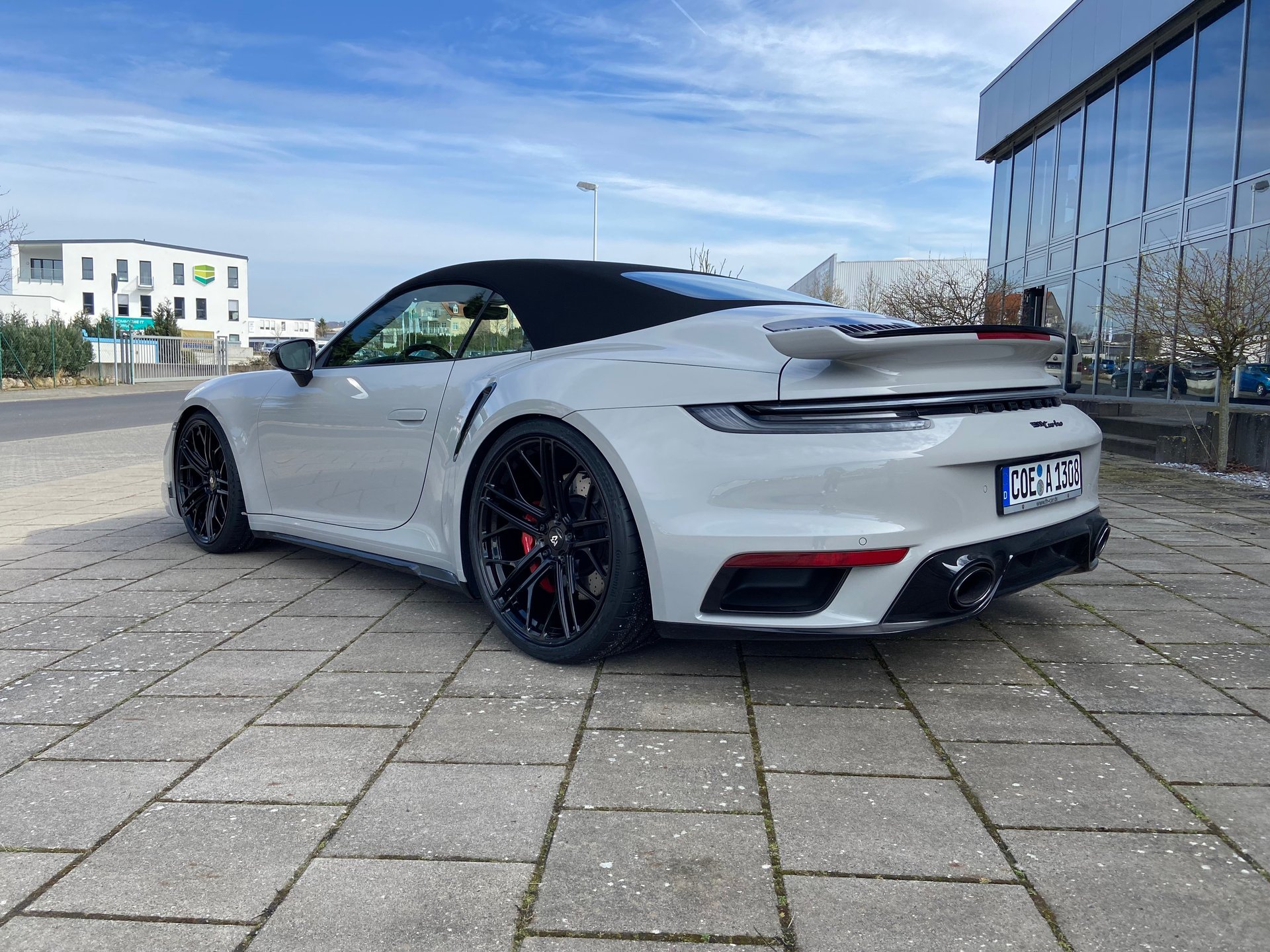 PORSCHE 911 Cabrio 992 - SF1 schwarz glänzend