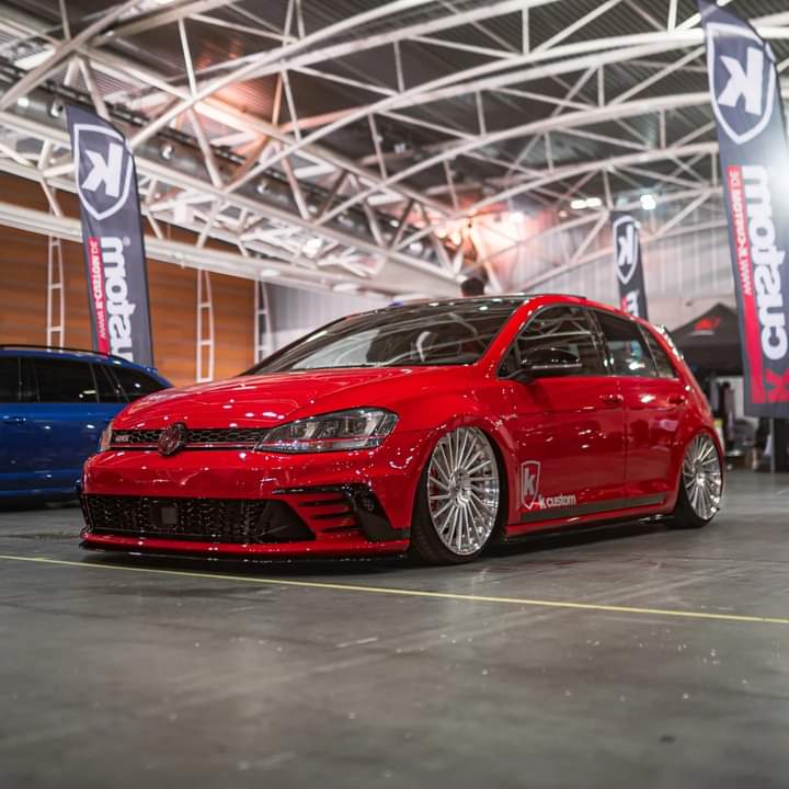 VOLKSWAGEN Golf 7 GTI with mbDESIGN 20 inch alloy wheels