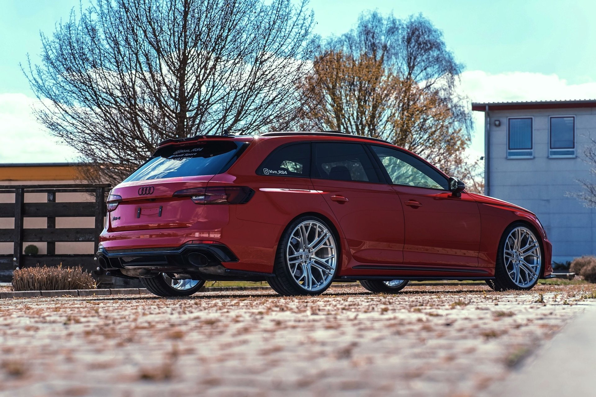 AUDI RS4 Avant B8(B9) - SF1 roh glänzend