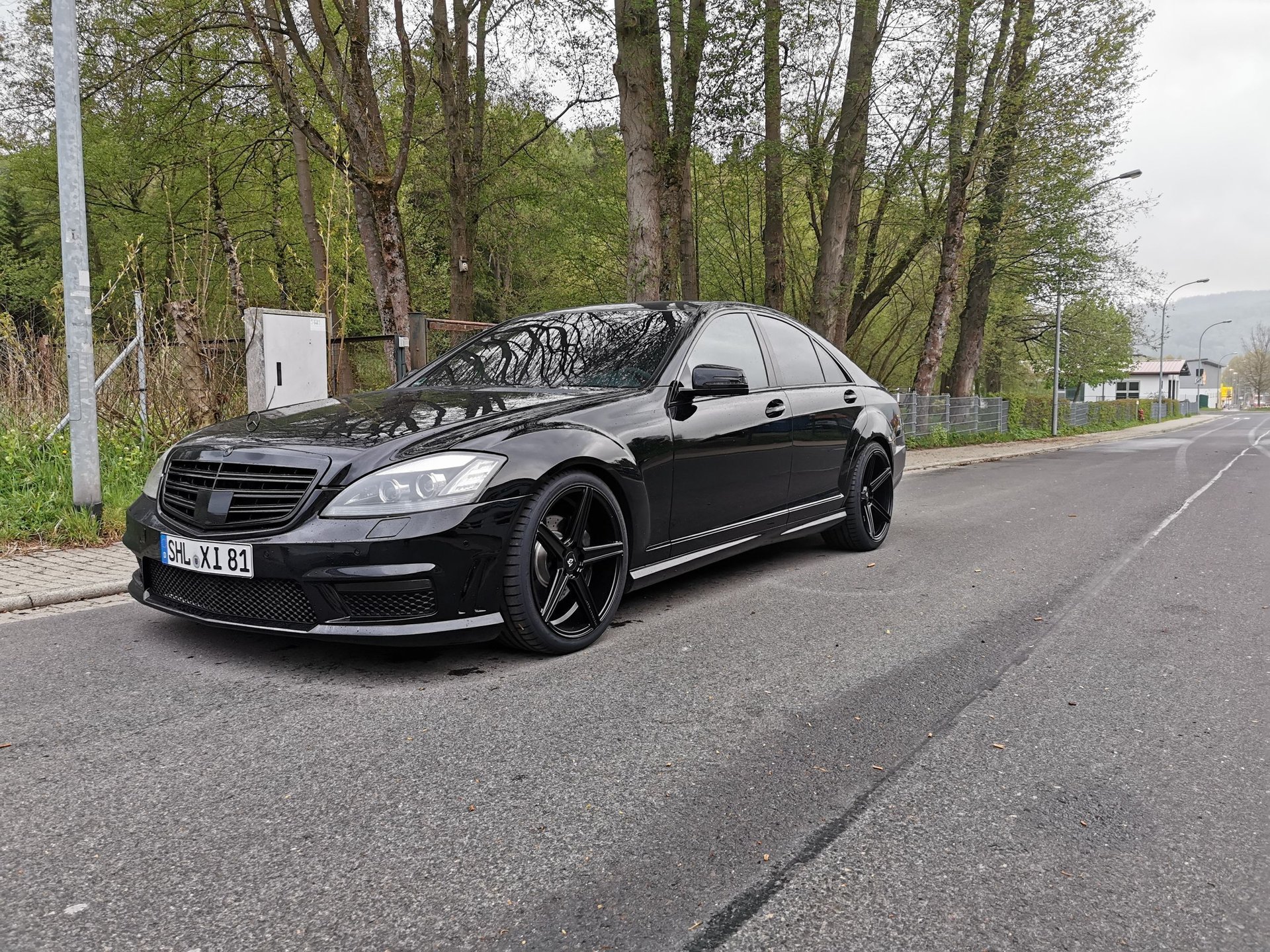 MERCEDES-BENZ S-Klasse 221 - KV1 schwarz seidenmatt