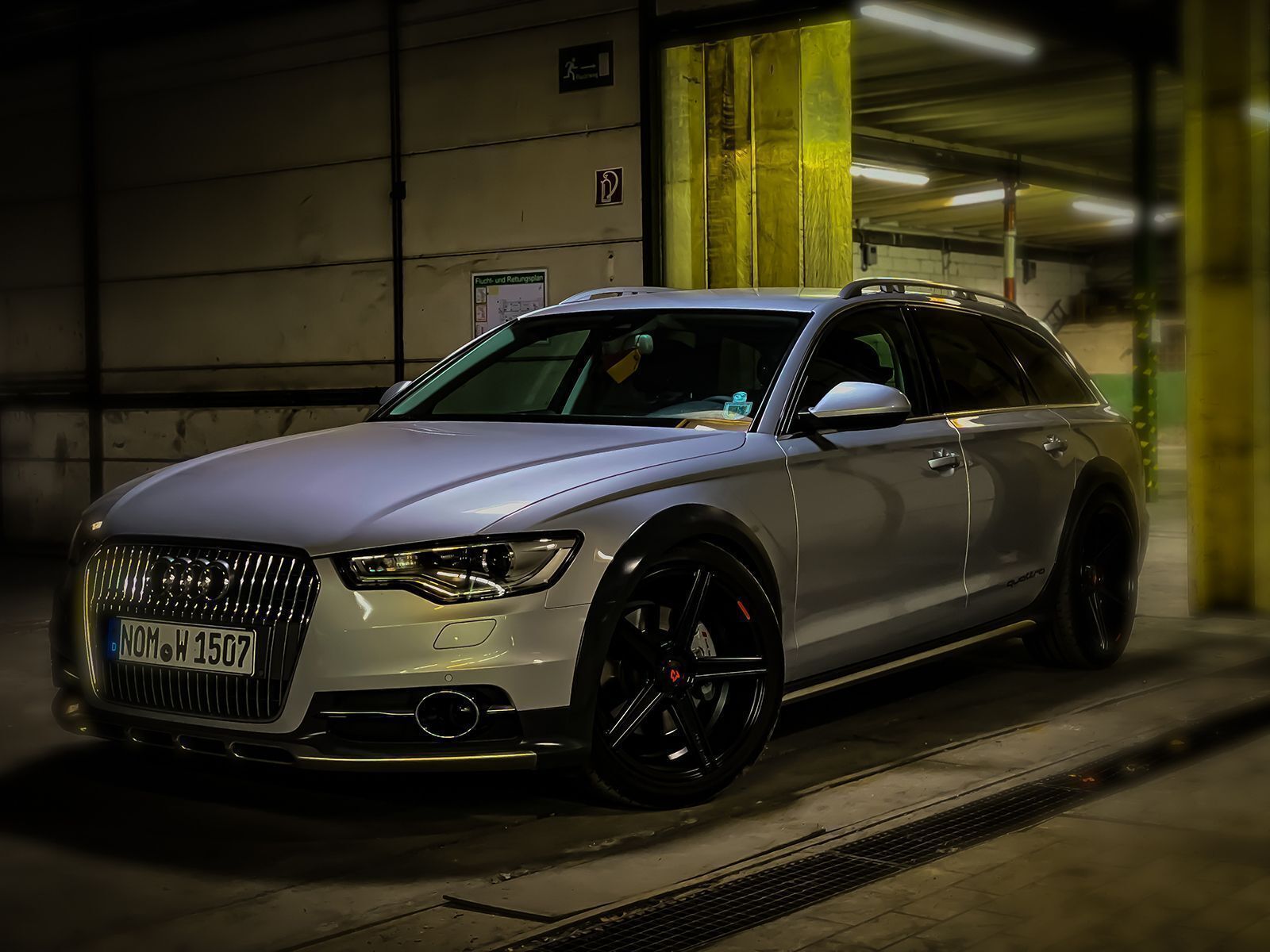 AUDI A6 Allroad 4G KV1 schwarz seidenmatt
