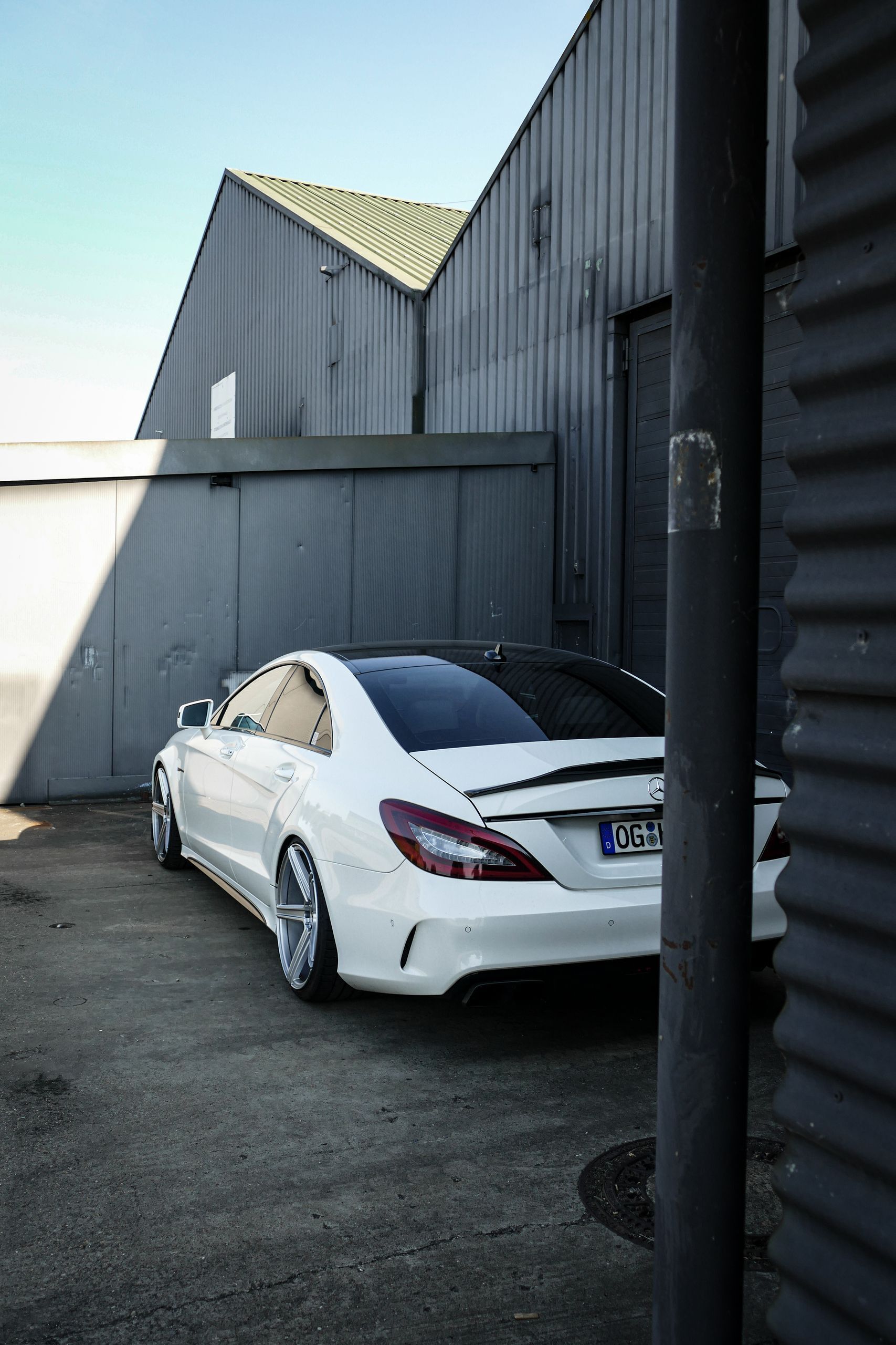 MERCEDES-BENZ CLS-Klasse 218 KV1 silber glänzend