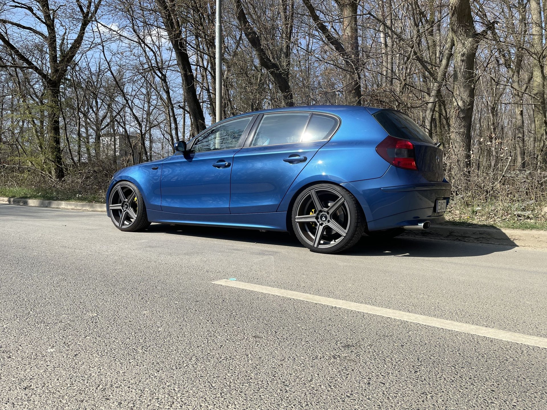 BMW 1er 3T 187 - KV1 grau matt