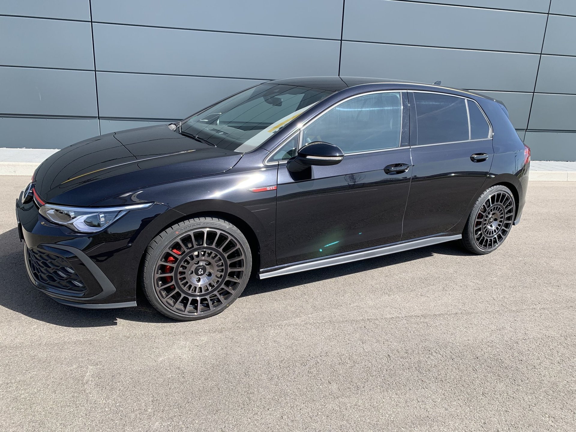 VOLKSWAGEN Golf 8 CD - MSP schwarz smoke poliert