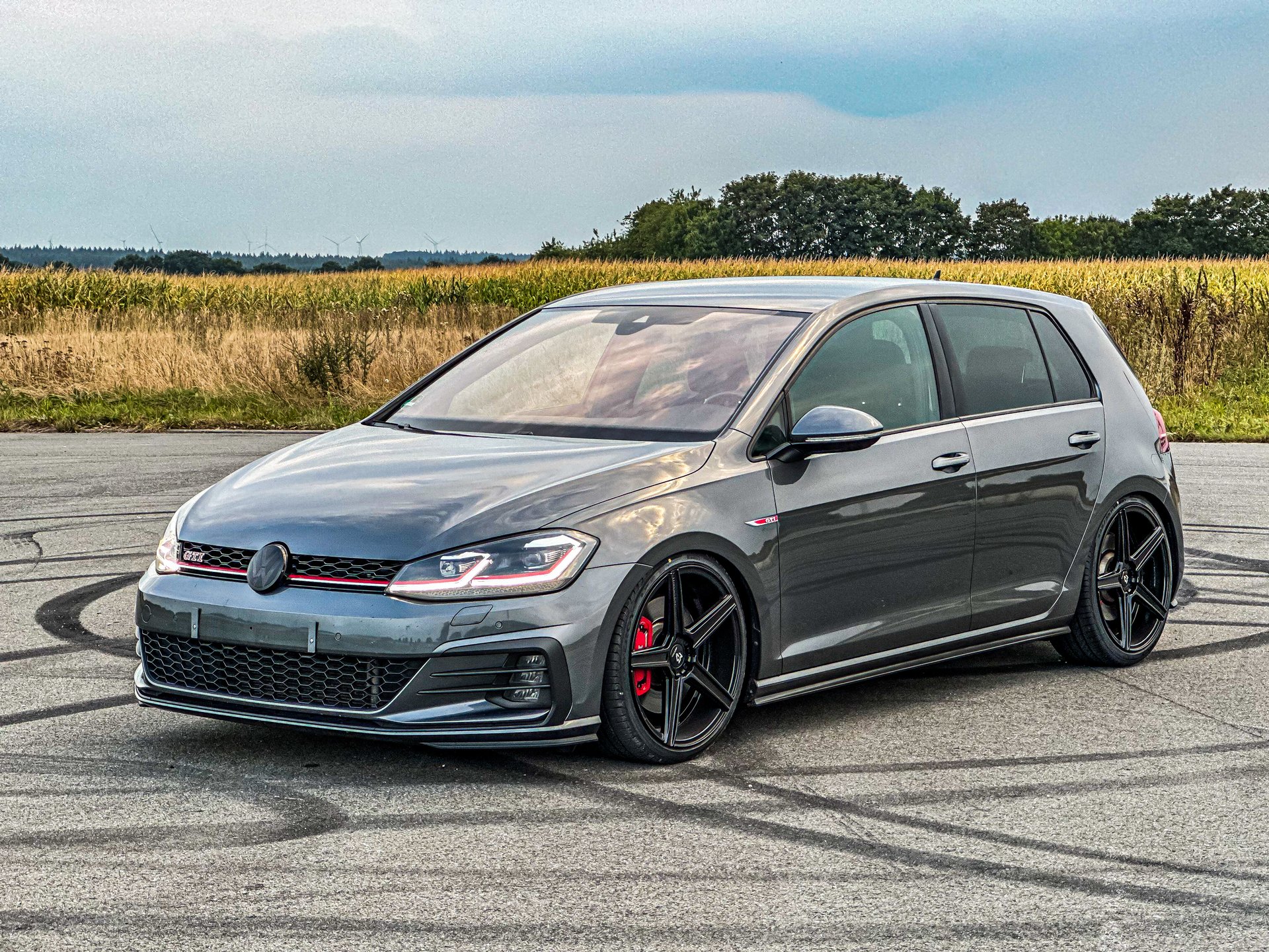 VOLKSWAGEN Golf 7 AU - KV1 schwarz glänzend